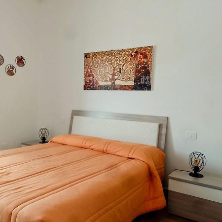 Granatelli Holiday Home Altavilla Milicia Exterior foto