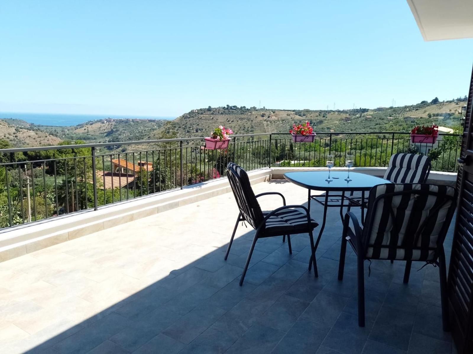 Granatelli Holiday Home Altavilla Milicia Exterior foto