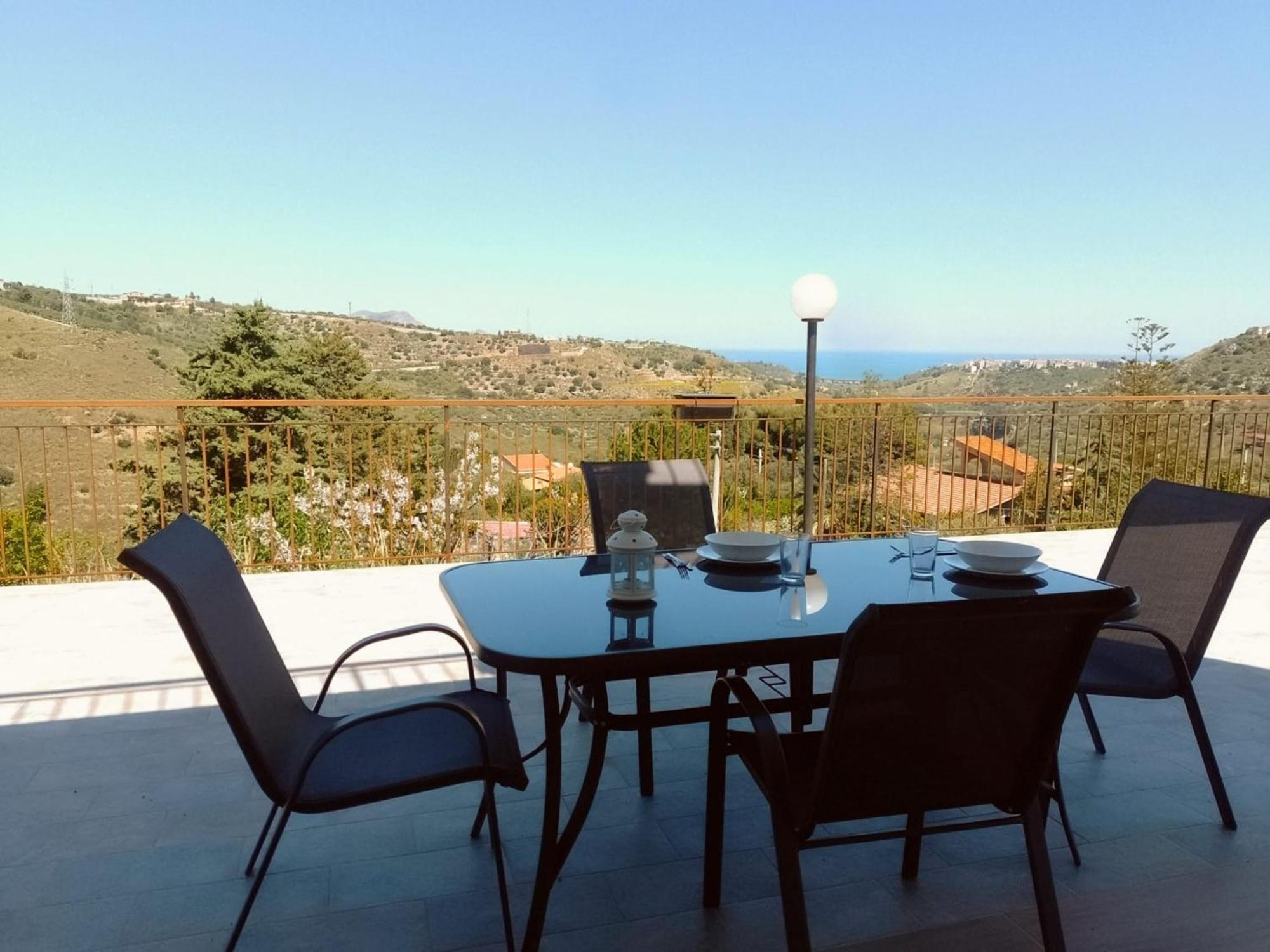 Granatelli Holiday Home Altavilla Milicia Exterior foto